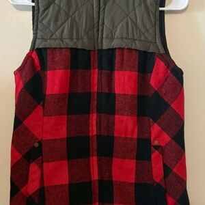 Maurices Green And Red Plaid Quilted Vest